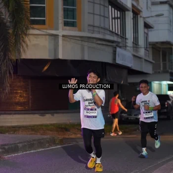 Runner Photo 7989289