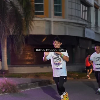 Runner Photo 7989291