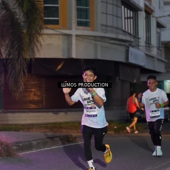 Runner Photo 7989296