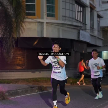 Runner Photo 7989298
