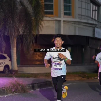 Runner Photo 7989300