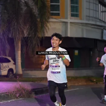 Runner Photo 7989302
