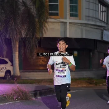 Runner Photo 7989306