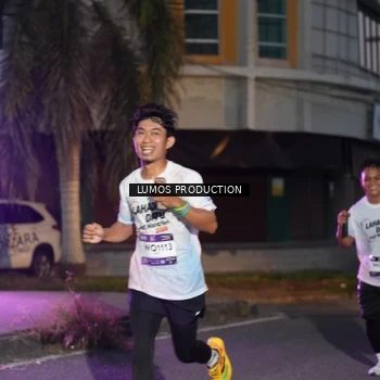 Runner Photo 7989307