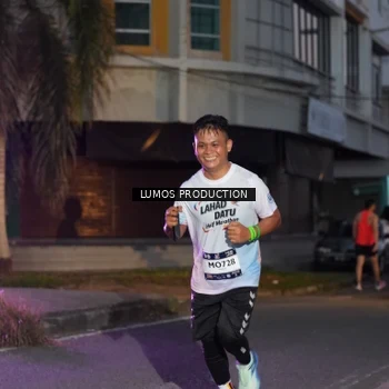 Runner Photo 7989309