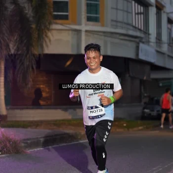 Runner Photo 7989310