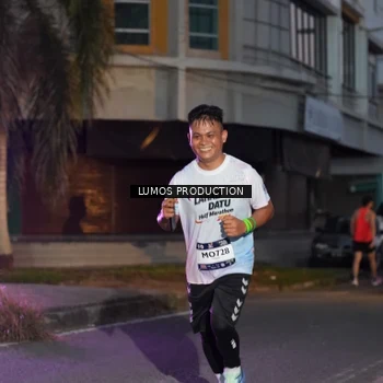 Runner Photo 7989311