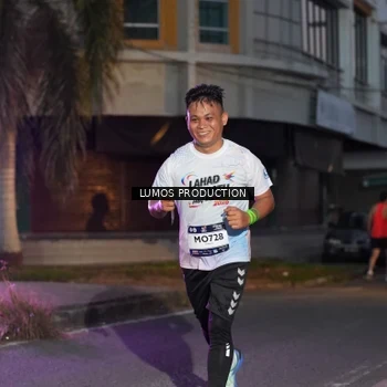 Runner Photo 7989313