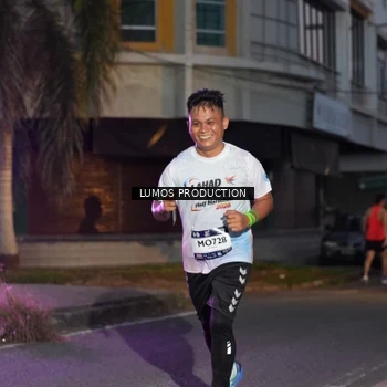 Runner Photo 7989318