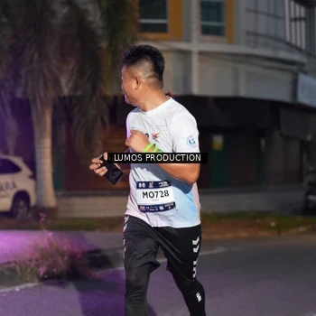 Runner Photo 7989325