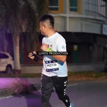 Runner Photo 7989328