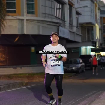 Runner Photo 7989341