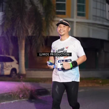Runner Photo 7989368
