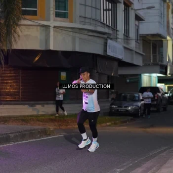 Runner Photo 7989396