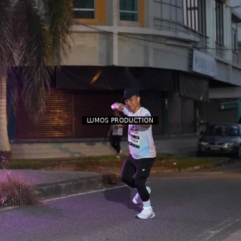 Runner Photo 7989403