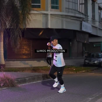 Runner Photo 7989405