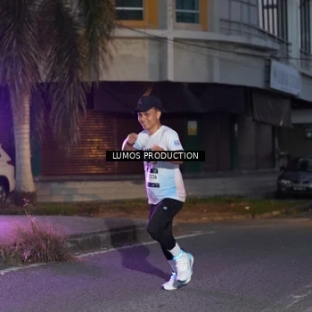 Runner Photo 7989409