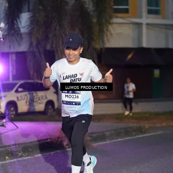 Runner Photo 7989420