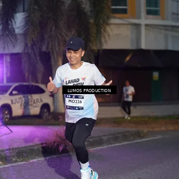 Runner Photo 7989426
