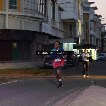 Runner Photo 7989443