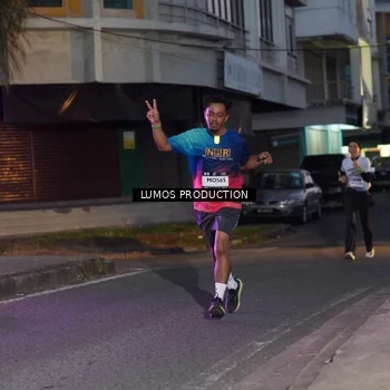 Runner Photo 7989453