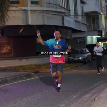 Runner Photo 7989456