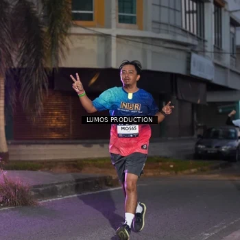 Runner Photo 7989458