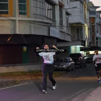 Runner Photo 7989473