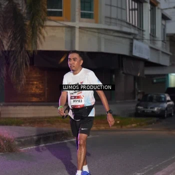 Runner Photo 7989546