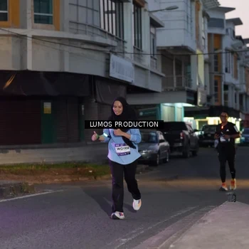 Runner Photo 7989573