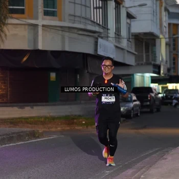 Runner Photo 7989605