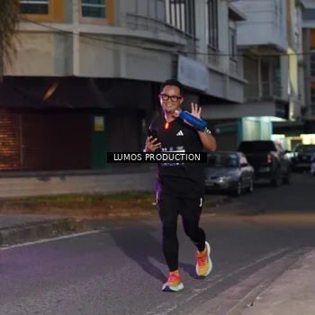 Runner Photo 7989609