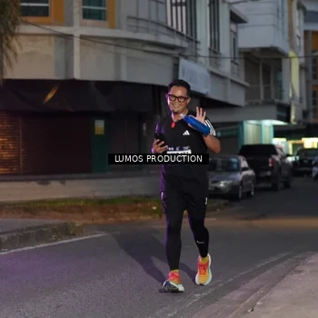Runner Photo 7989613