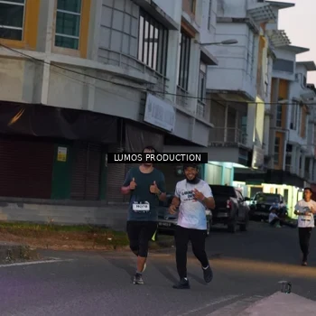 Runner Photo 7989637