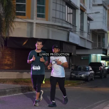 Runner Photo 7989653