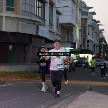 Runner Photo 7989697