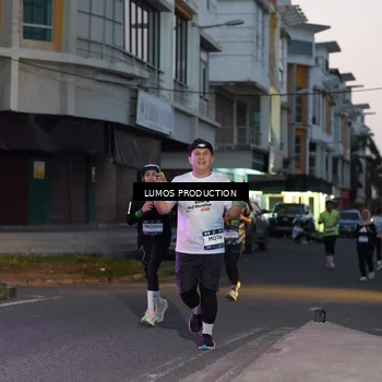 Runner Photo 7989702