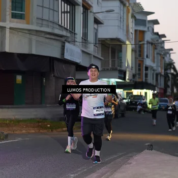 Runner Photo 7989703