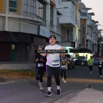 Runner Photo 7989709