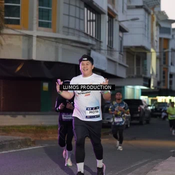 Runner Photo 7989710