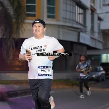 Runner Photo 7989722
