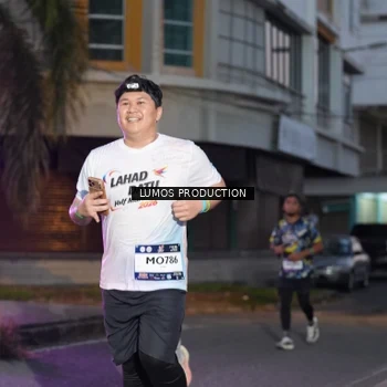Runner Photo 7989730