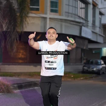 Runner Photo 7990041