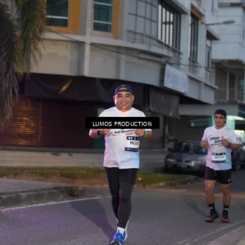 Runner Photo 7990051