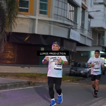 Runner Photo 7990053
