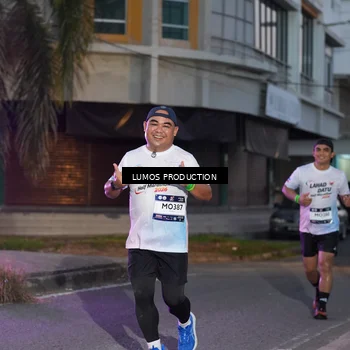 Runner Photo 7990057
