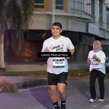 Runner Photo 7990079