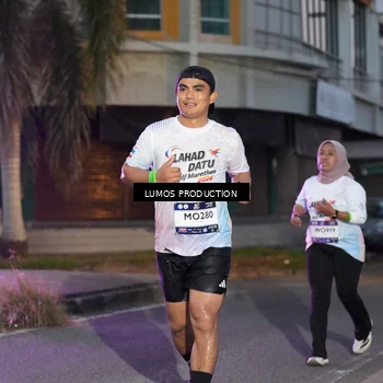 Runner Photo 7990083