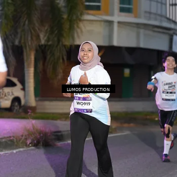 Runner Photo 7990086