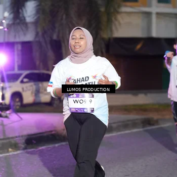 Runner Photo 7990098
